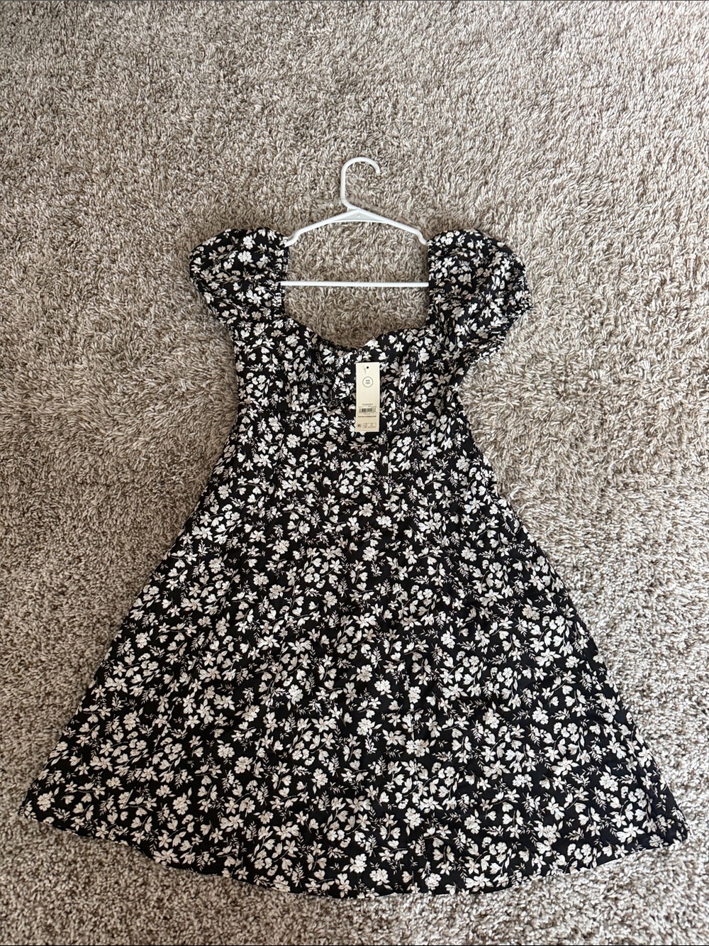 No Boundaries Black and White Floral Puff-Sleeve Dress